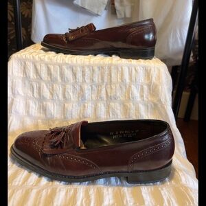 Men’s 12D Burgundy Florsheim Royal Tassel Wingtip minus inset